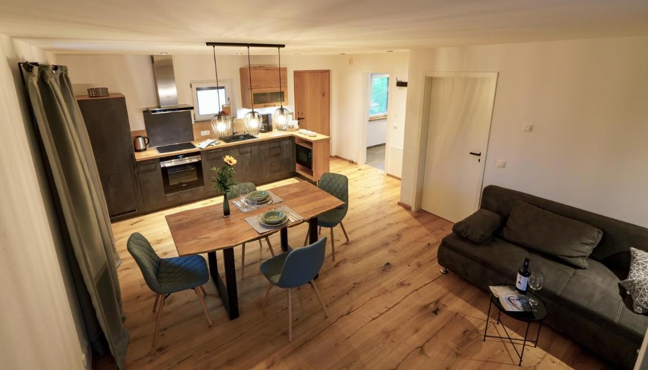 Ferienwohnung Poelzl Chieming Eksteriør billede